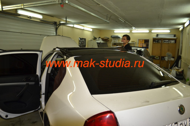 Оклейка автомобиля защитной плёнкой