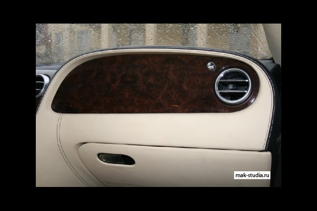 Перетяжка кожей салона Bentley