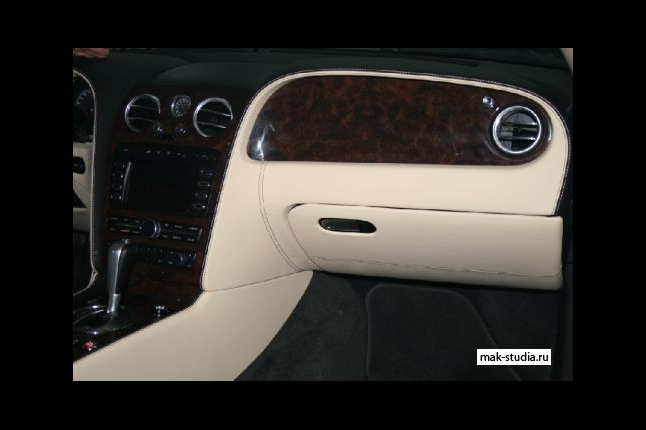 Перетяжка кожей салона Bentley